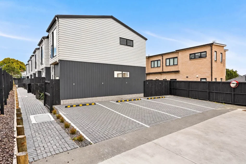 Te Atatu Peninsula 2ਬੈੱਡਰੂਮ Priced to Sell!