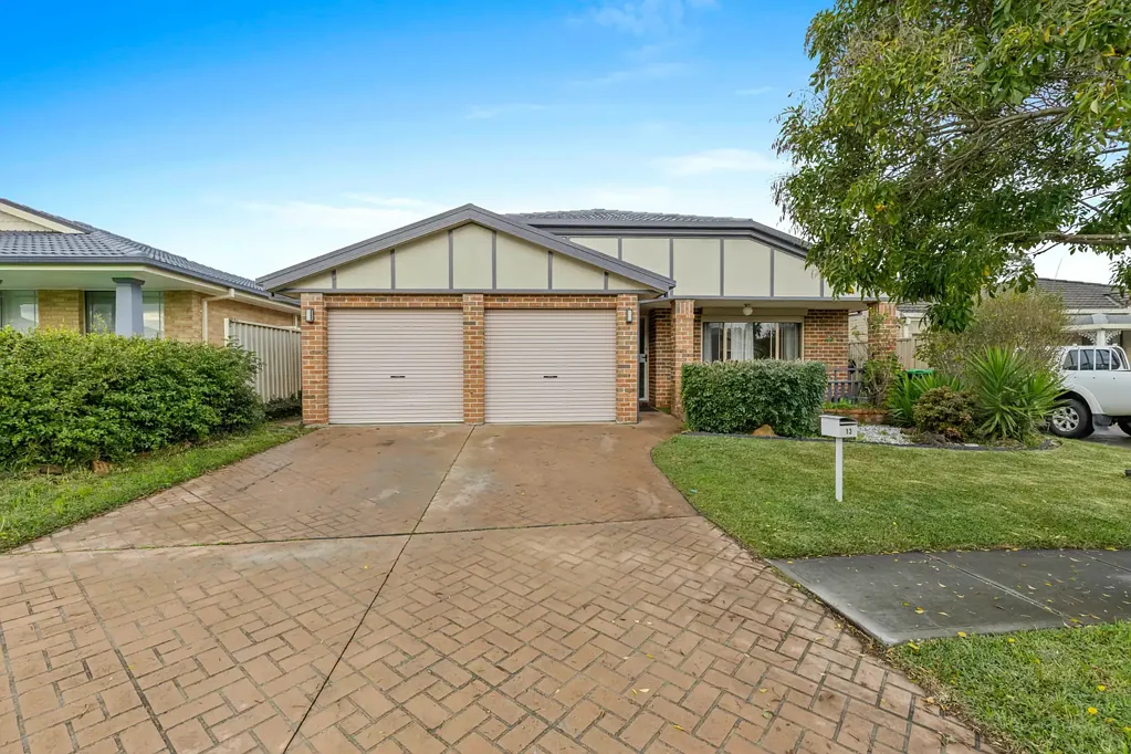 Spacious 4-Bedroom Family Home with Double Garage