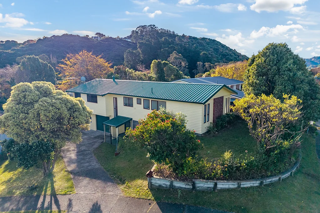 Whitby 4Zimmer Nelson Owners Want It SOLD!!!