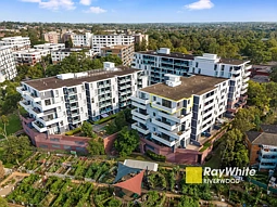 618/1 Vermont Crescent, Riverwood