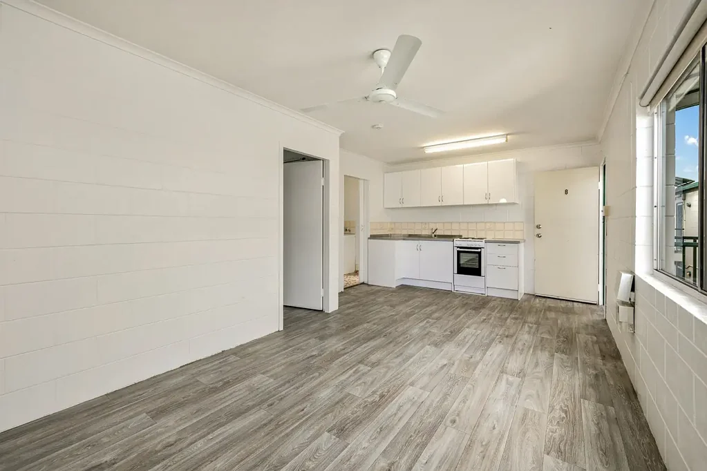 Bungalow 1कमरा Neat 1 Bedroom Unit — Smart Entry Point