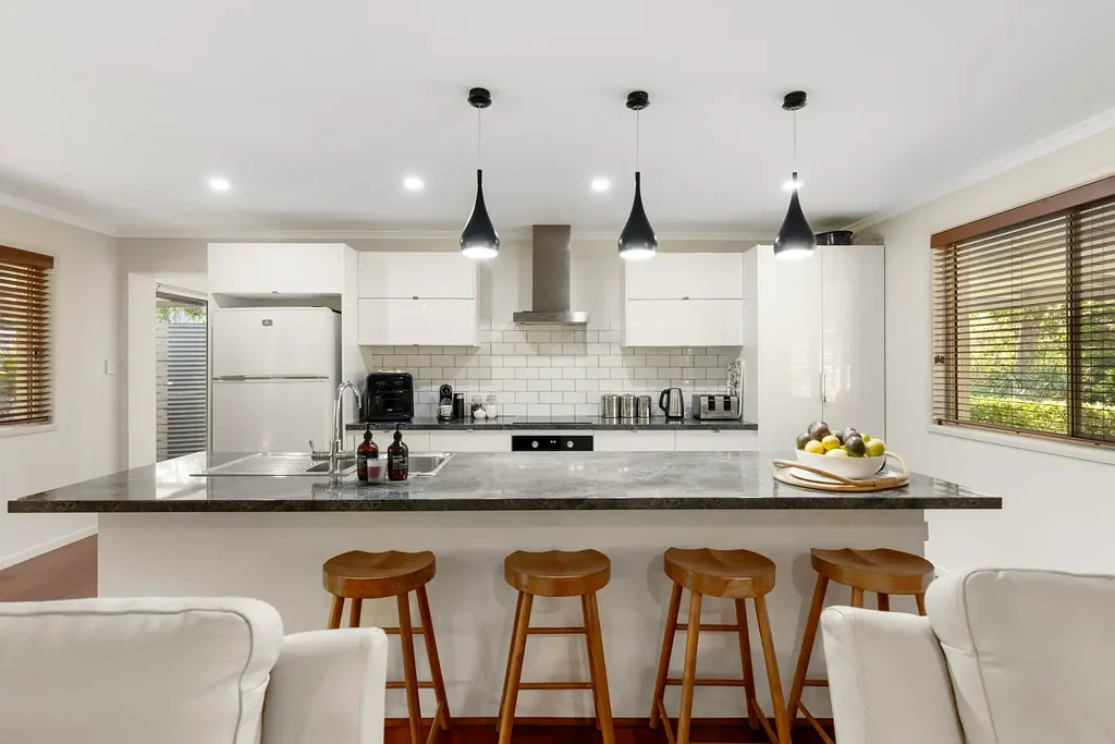 Pomona 4ਬੈੱਡਰੂਮ A Stunning Hinterland Home!
