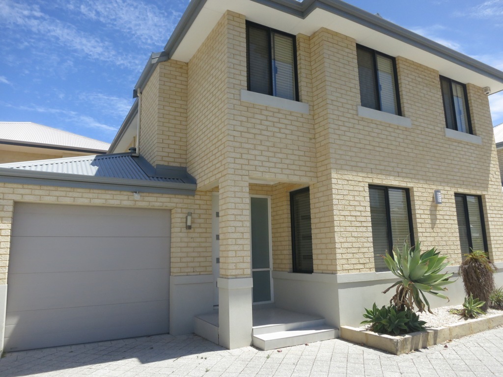 18B MERSTON ST, NOLLAMARA WA 6061, 0房, 0浴, Townhouse