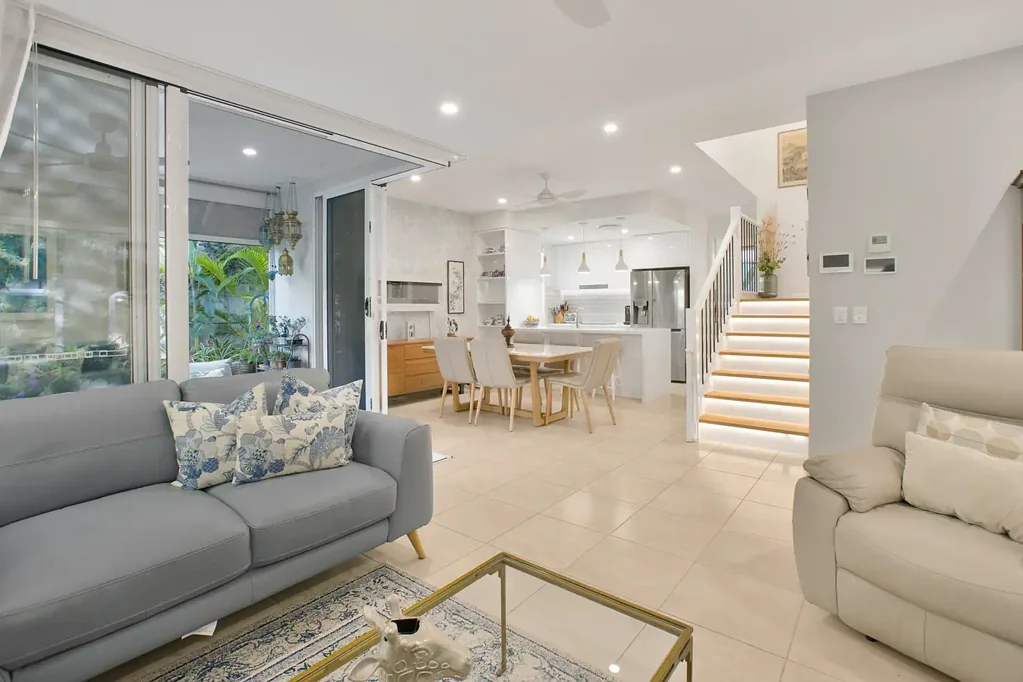 Kuluin 3બેડરૂમ ELEVATED LIVING AT GEMLIFE MAROOCHY QUAYS
