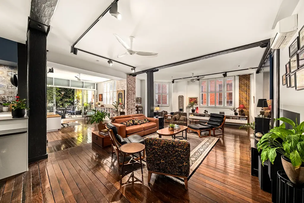 Teneriffe 2 Bedroom (AN INVITING RESIDENCE WITH AN EXTERNAL BALCONY)