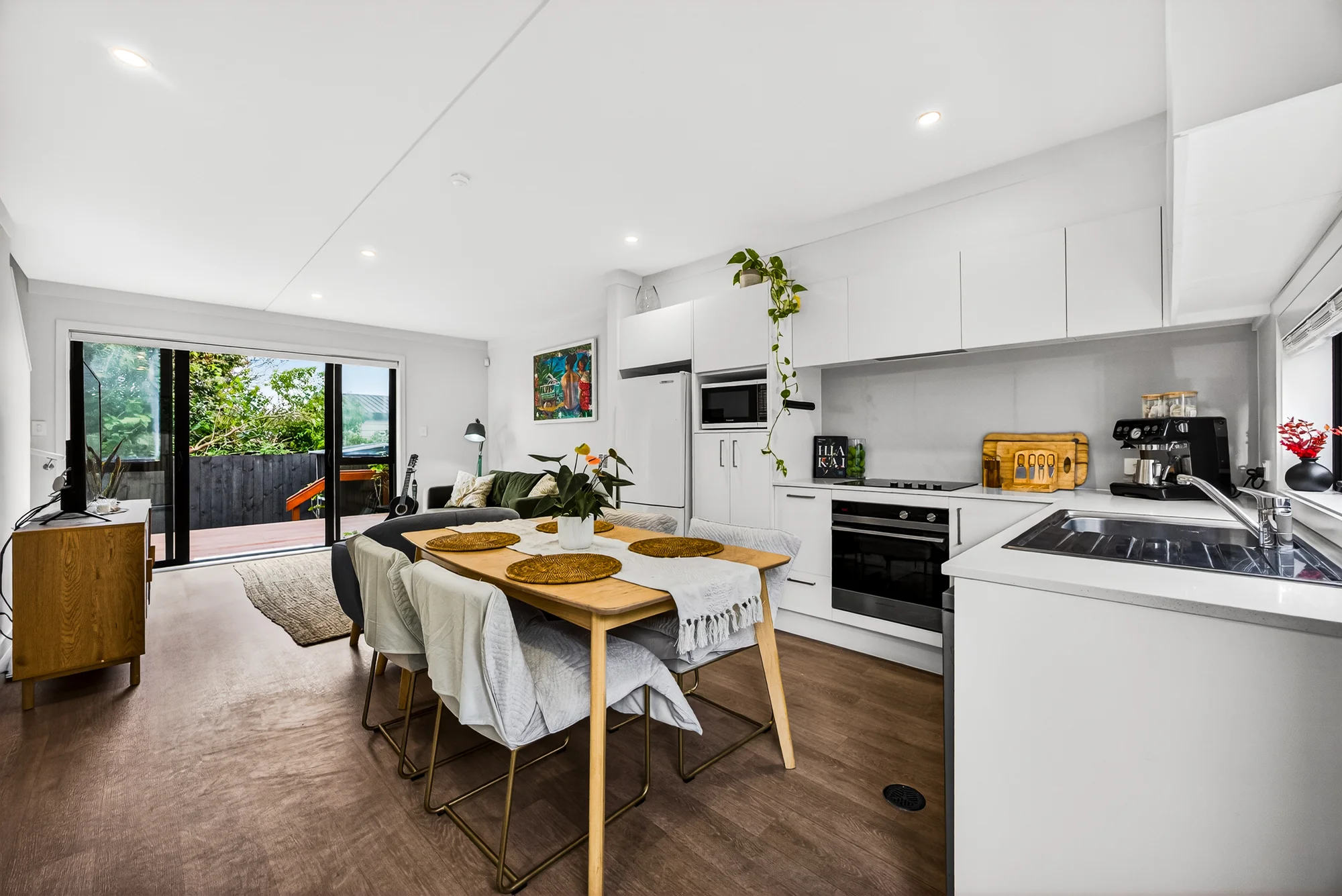 Birkdale 2房 Sharply Priced & Freehold - Exceptional Value