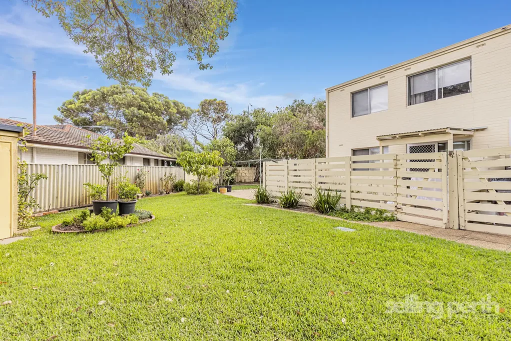 2/235 Harborne Street, Wembley, WA 6014