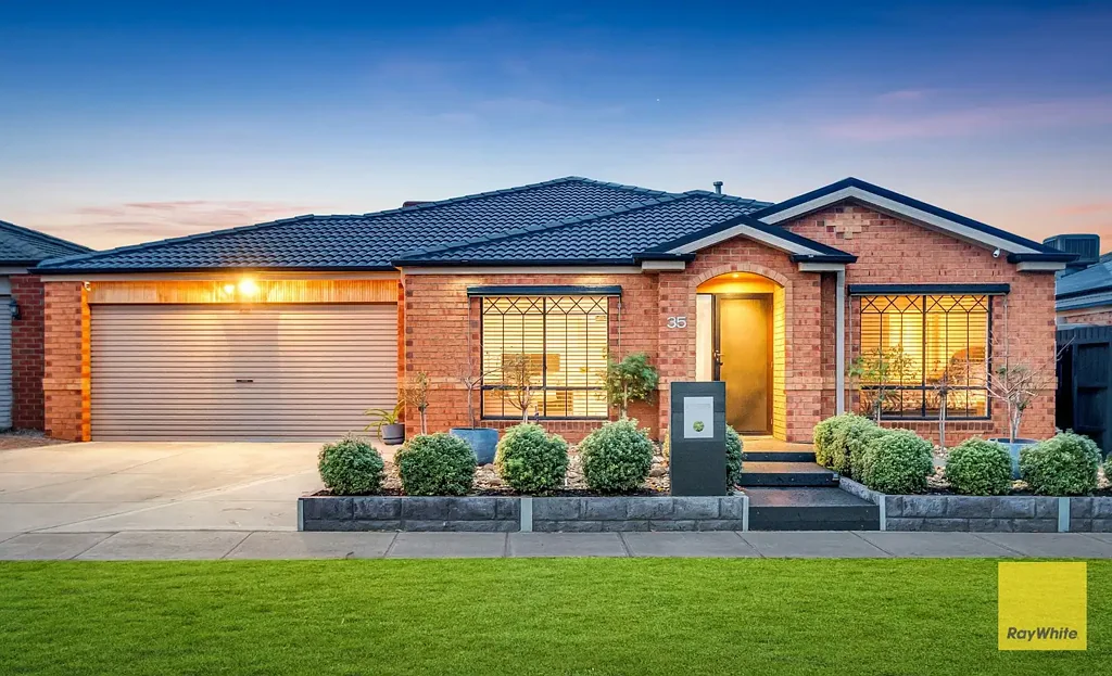 35 Kingsfield Way, Truganina, VIC 3029