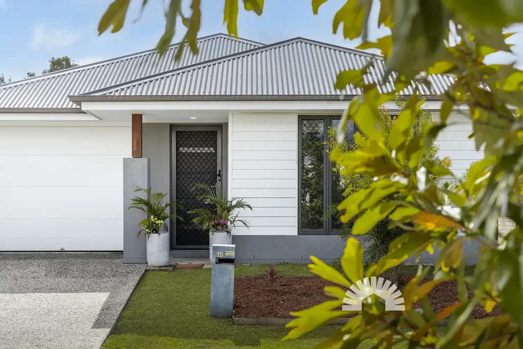 Caboolture South 3房 现代舒适，日常便利与低维护生活 Modern Comfort, Everyday Convenience & Low-Maintenance Living