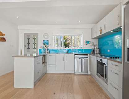 16 Willis Street, Torbay, North Shore City, Auckland, 5部屋, 2バスルーム, House