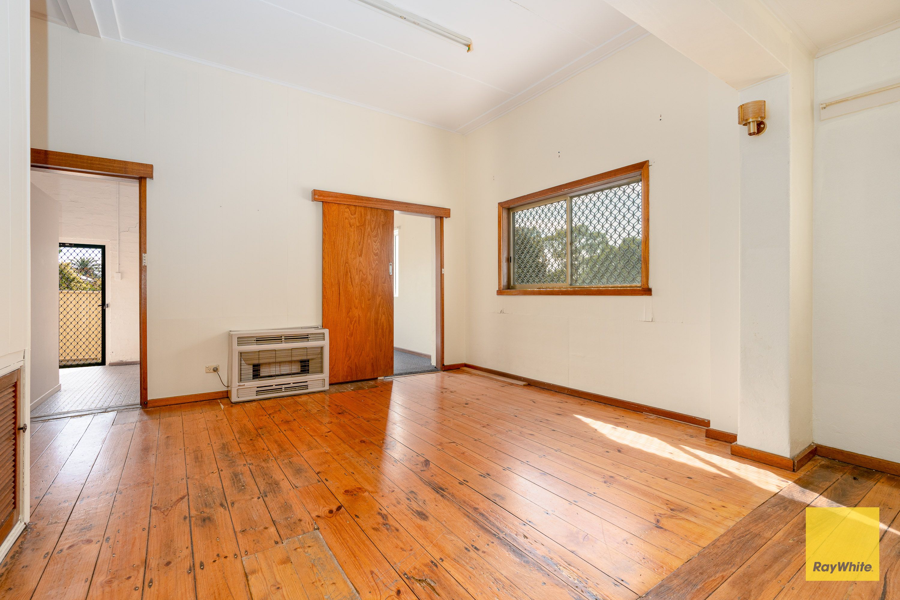 16A SPRING GULLY RD, QUARRY HILL VIC 3550, 0 Kuwarto, 0 Banyo, House