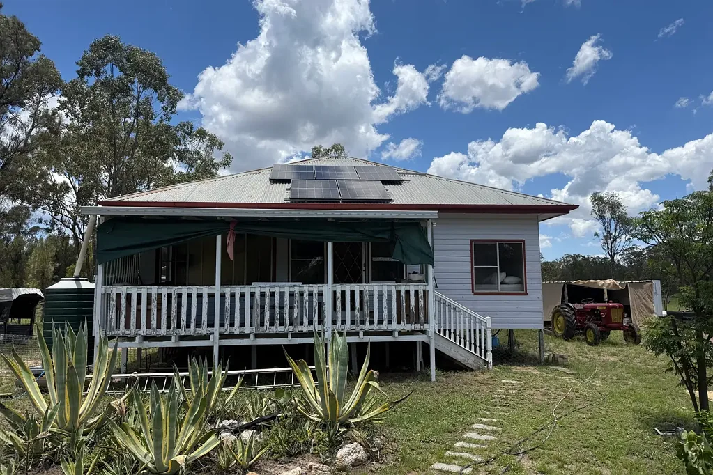Tara  Classic Country Living