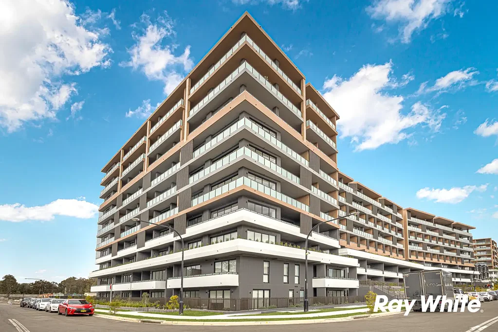 Stylish Top-Floor Living | Walking Distance to Tallawong Metro!