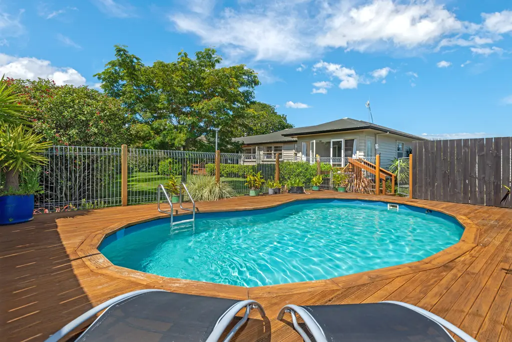 Hexton Private living, steady income, prime location
