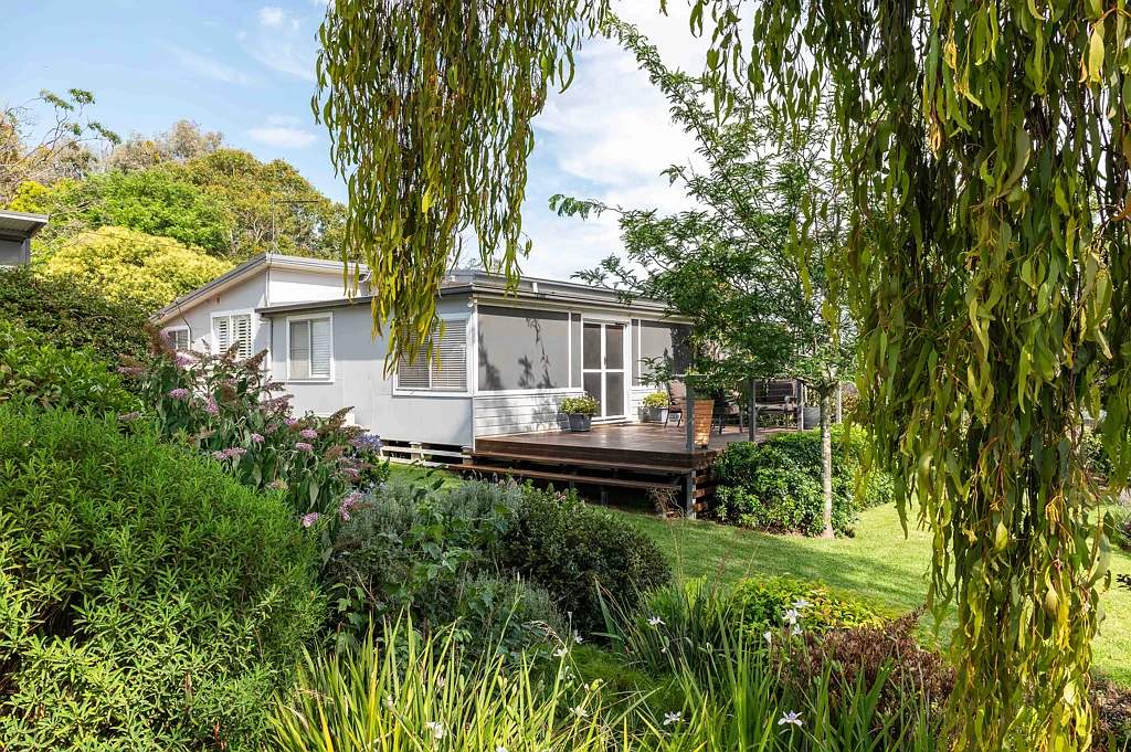 Stannifer "Cooee", a Rural Retreat and Productive Farming Enterprise