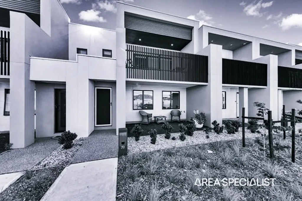 70 Alexander Boulevard, Clyde North, VIC 3978