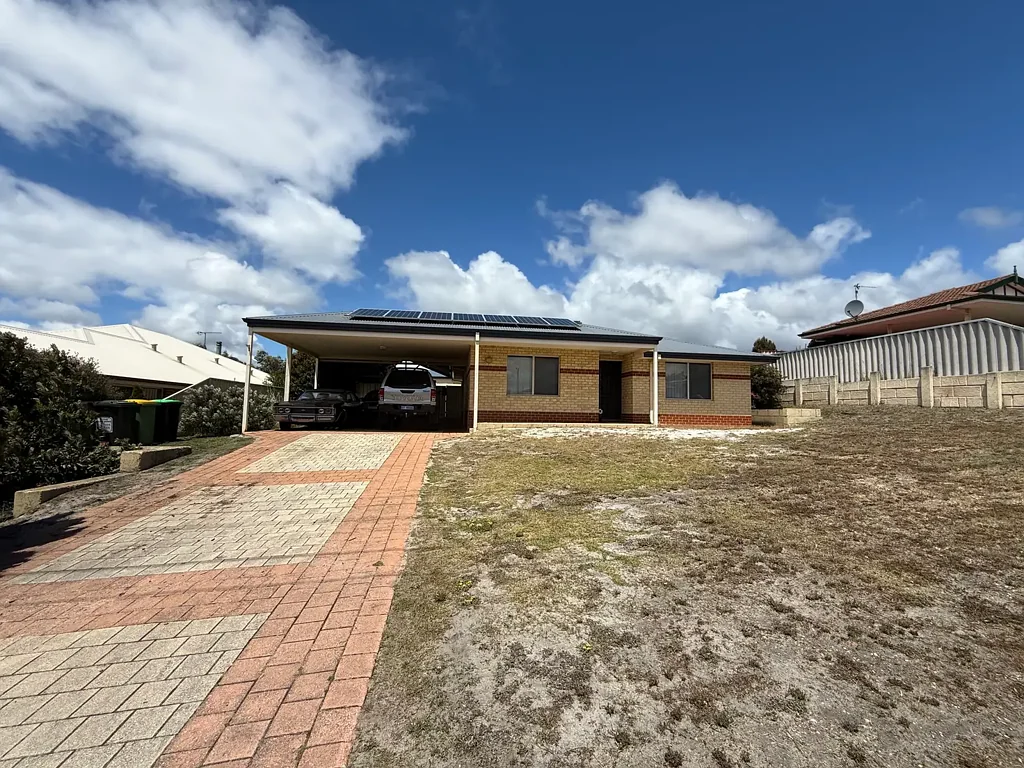 17 Wellington Boulevard, Collie, WA 6225