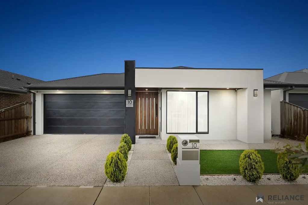 Mickleham 4कमरा Reliance Craigieburn proudly presents 10 Angelica Avenue, Mickleham VIC 3064.