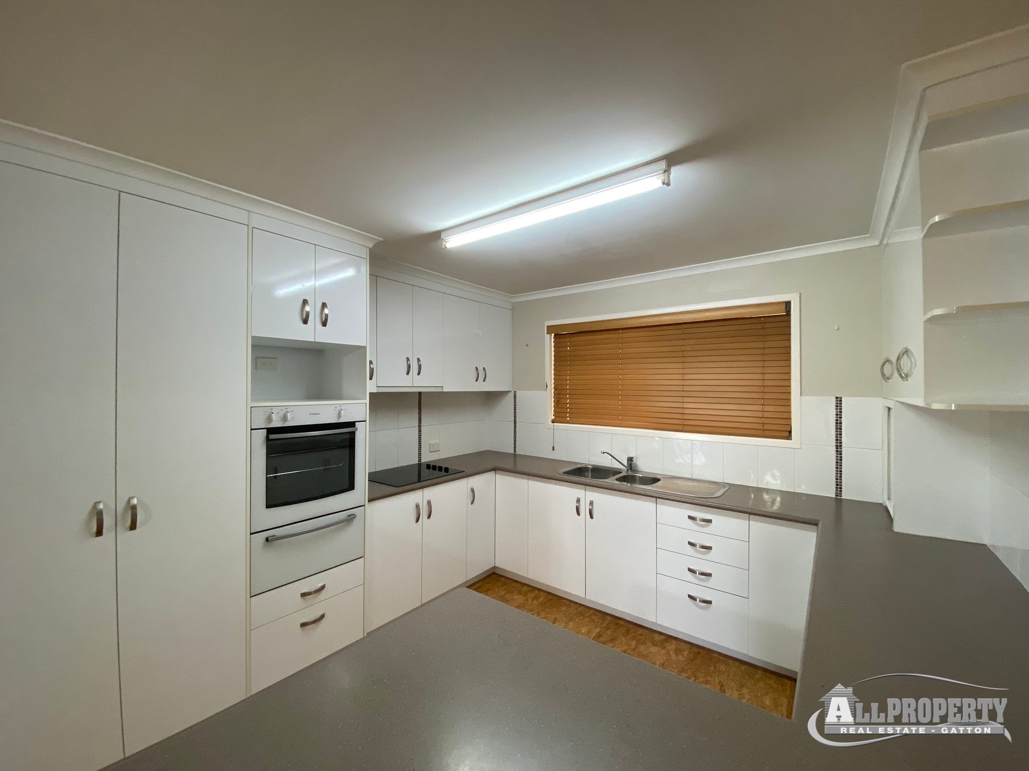 25 CRESTVIEW AV, GATTON QLD 4343, 0 Kuwarto, 0 Banyo, House