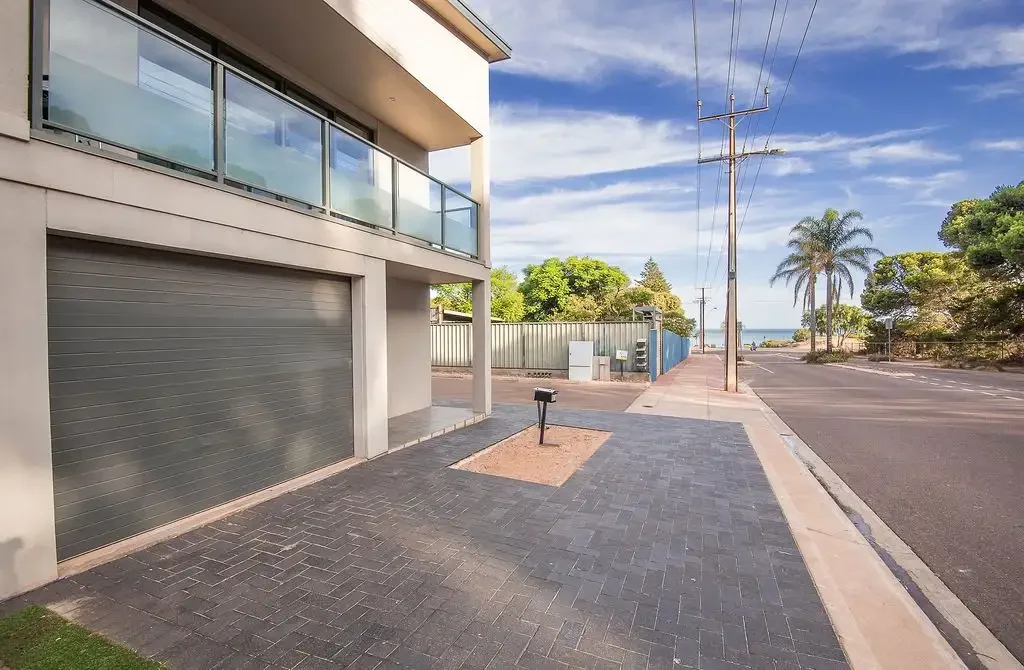 Whyalla 3房  Modern Coastal Living: Stylish 3-Bedroom Townhouse Near Whyalla Foreshore