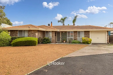 Eaton 3 Bedroom Comfort & Convenience in the Heart of Eaton!