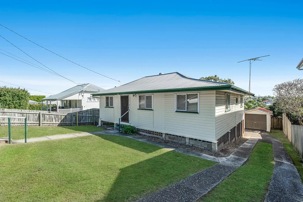 59 Barrinia Street, Manly, QLD 4179