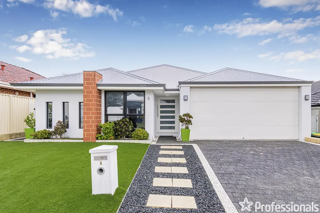 Stunning Family Home at 8 Fairvale Bend, Madeley