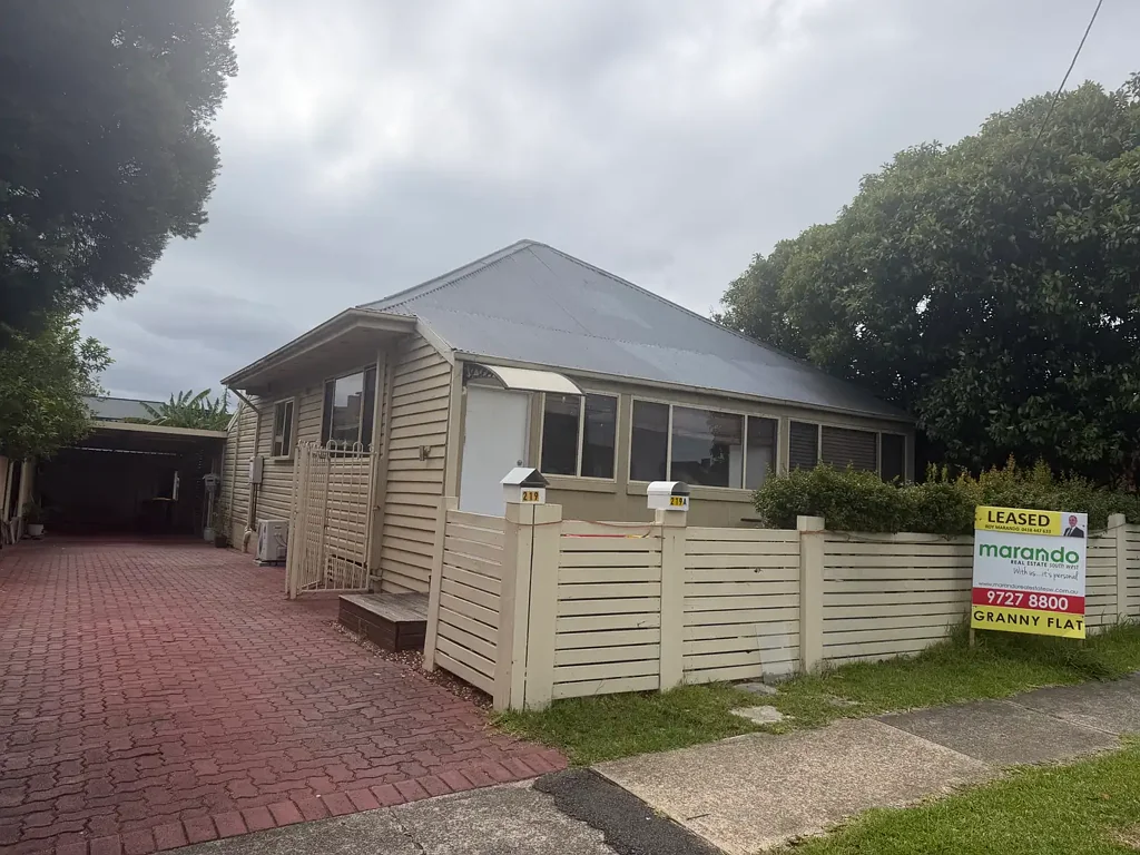 COZY 3 BEDROOM FAMILY HOME