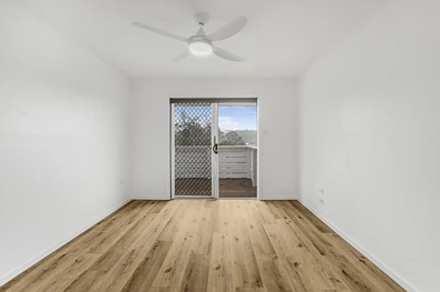4 Bradley Street, Nambour, QLD 4560, 2房, 1浴, Unit