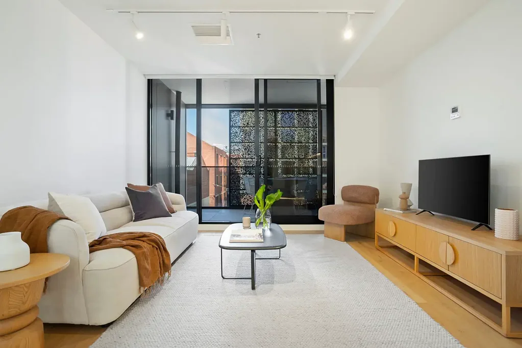 South Melbourne 2 Slaapkamer Luxury Living with an Industrial Edge in the Heart of South Melbourne