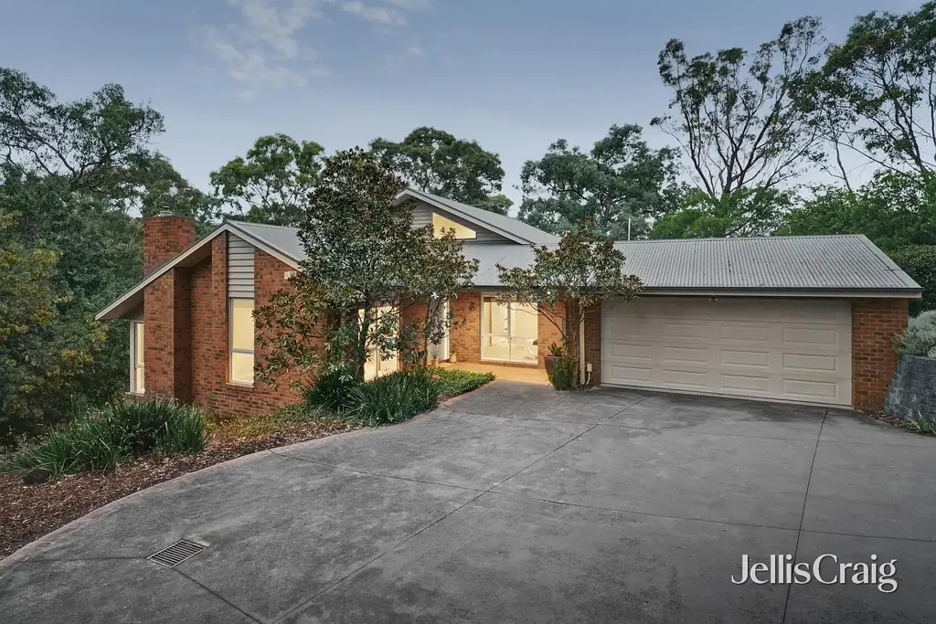 52 Brenda Road, Research, VIC 3095
