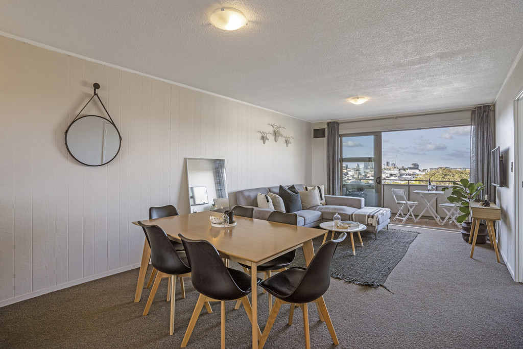 29/44 Esplanade Road, Mount Eden, Auckland, 2 રૂમ, 1 બાથરૂમ