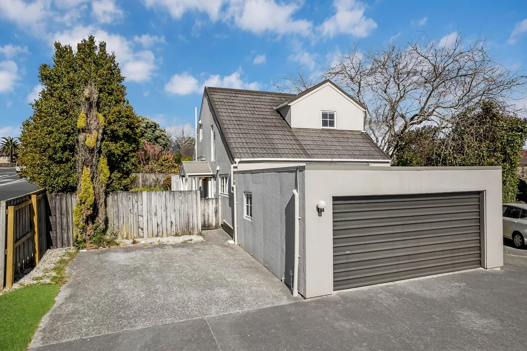 2/163 Whitford Road, Somerville, Manukau City, Auckland