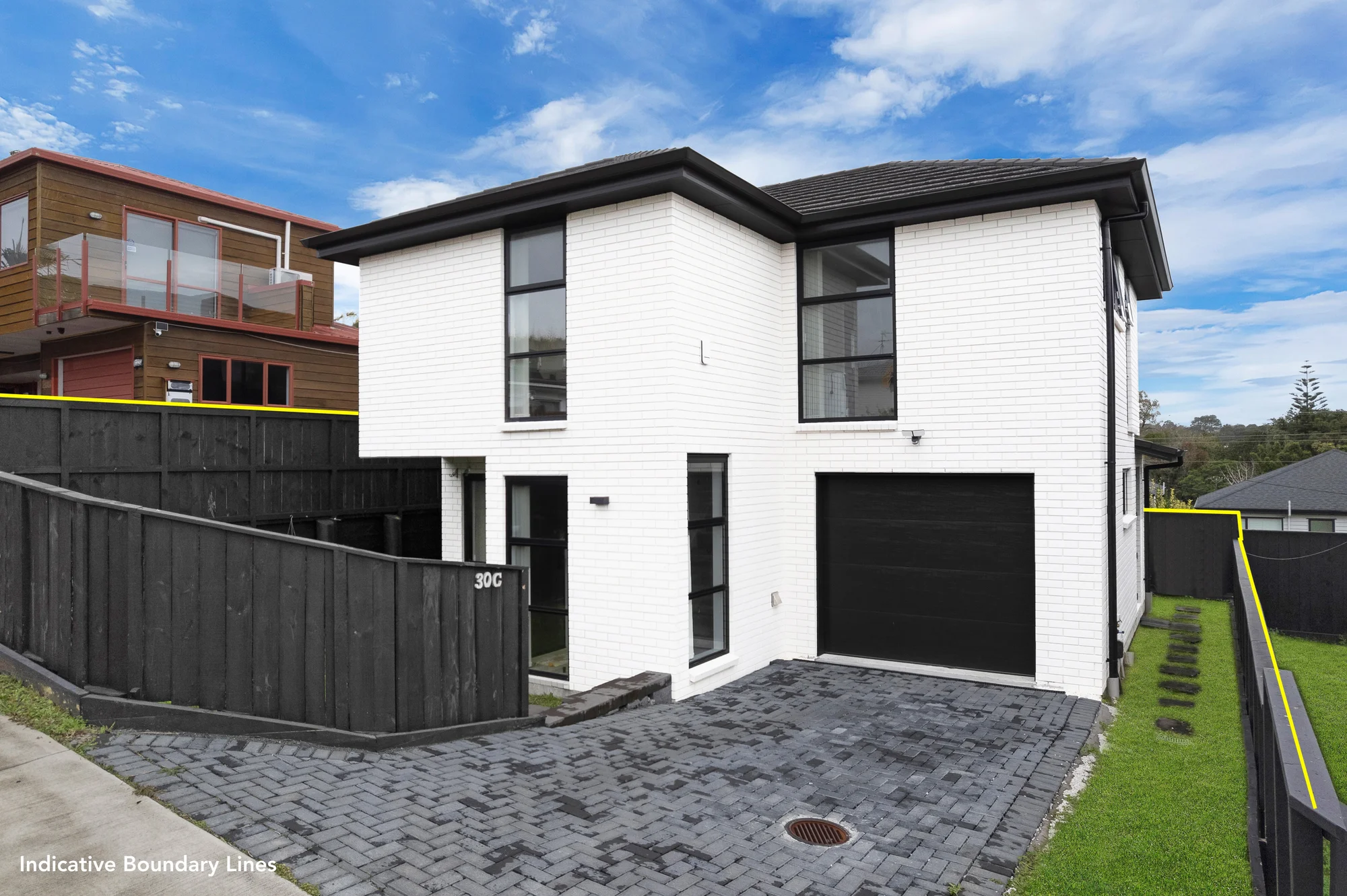 Blockhouse Bay 4 Slaapkamer Smart Buying - Move In Ready.....