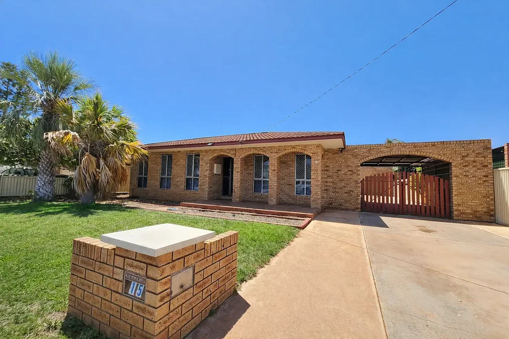 15 Willesee Street, Carnarvon, WA 6701