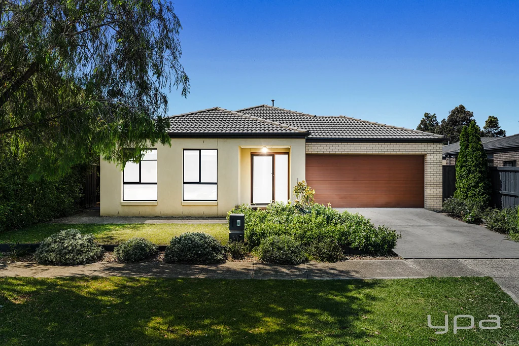 4 Millpond Drive, Point Cook, VIC 3030