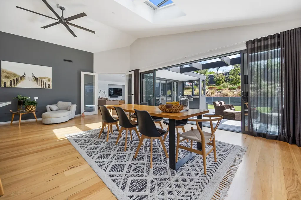 Inverloch 4 Slaapkamer Exclusive Coastal Luxury on Surfside