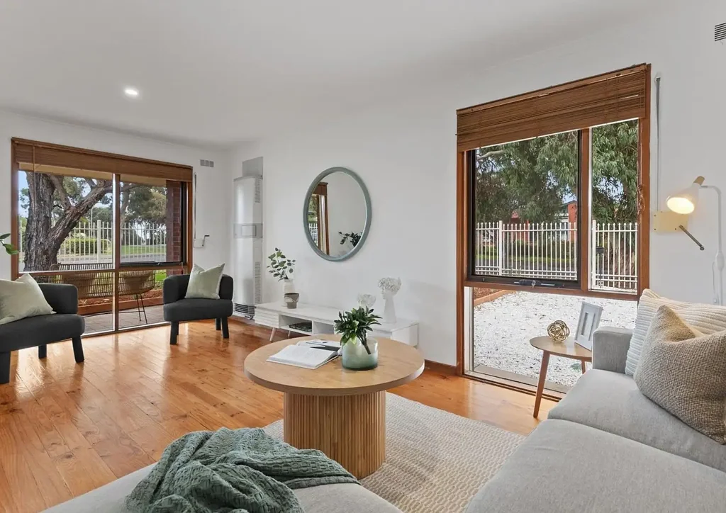 Charming in Morphett Vale - Available for Rent!