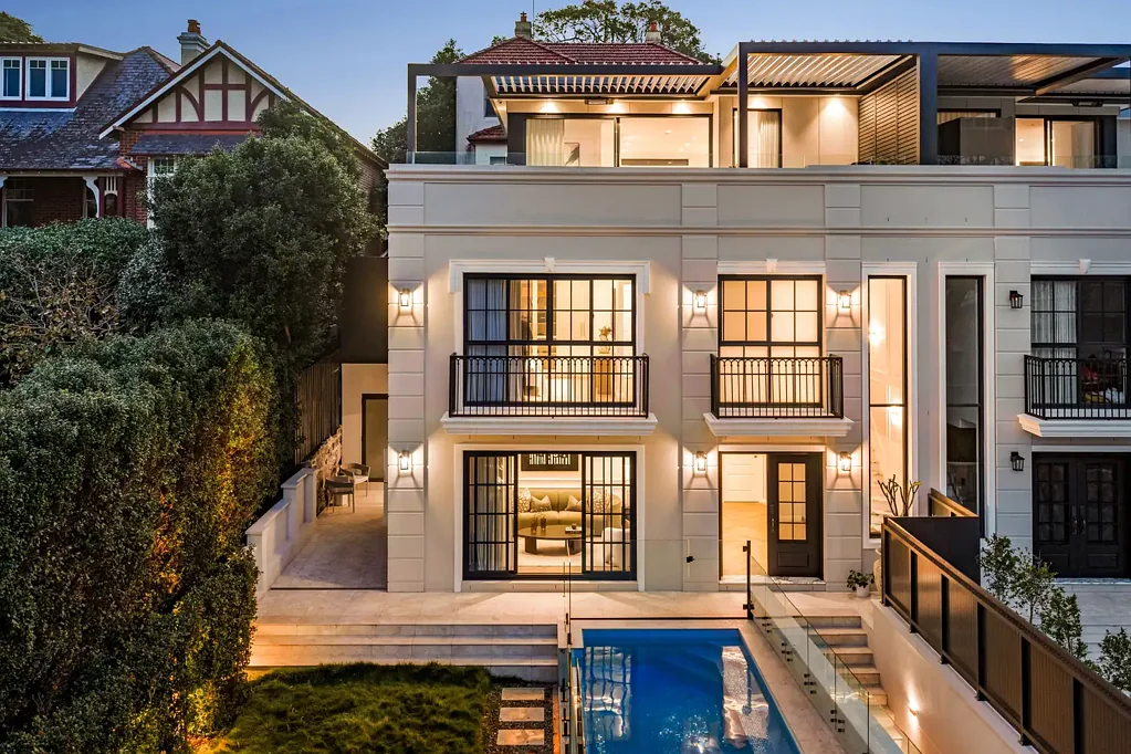 Drummoyne 4غرفة نوم Architecturally Designed Family Residence Prime Peninsula Setting