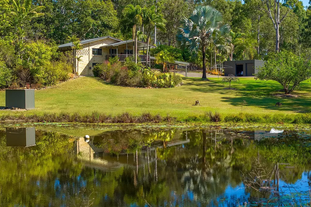 Araluen 5房  Superb Small Acreage with Dual Living Possibilities!
