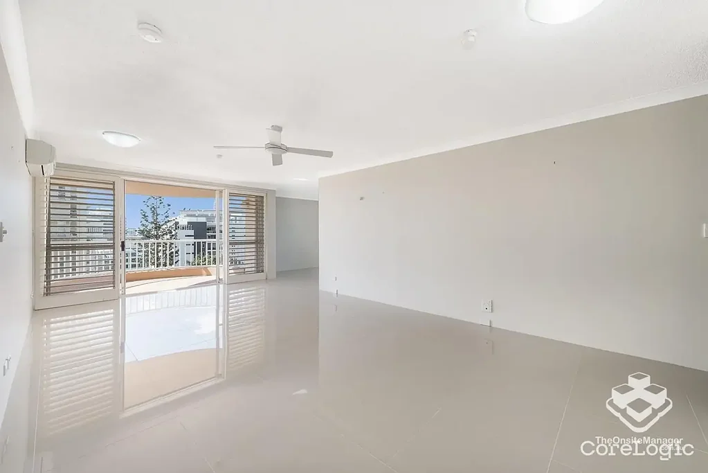 RARE RENOVATED 3 Bedroom Unit For RENT!