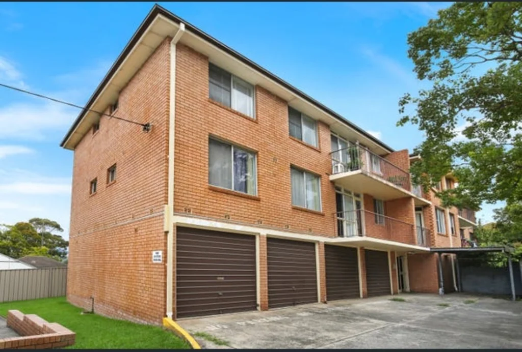 18/142 Gladstone Avenue, Coniston, NSW 2500