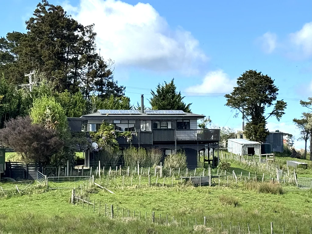 8 Huarau Station Road, Maungaturoto, Northland