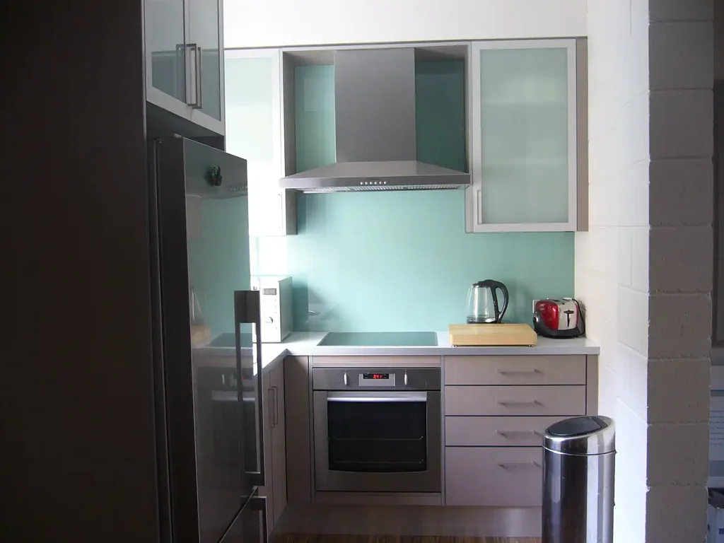 Stylish Large 1 Bedroom Unit