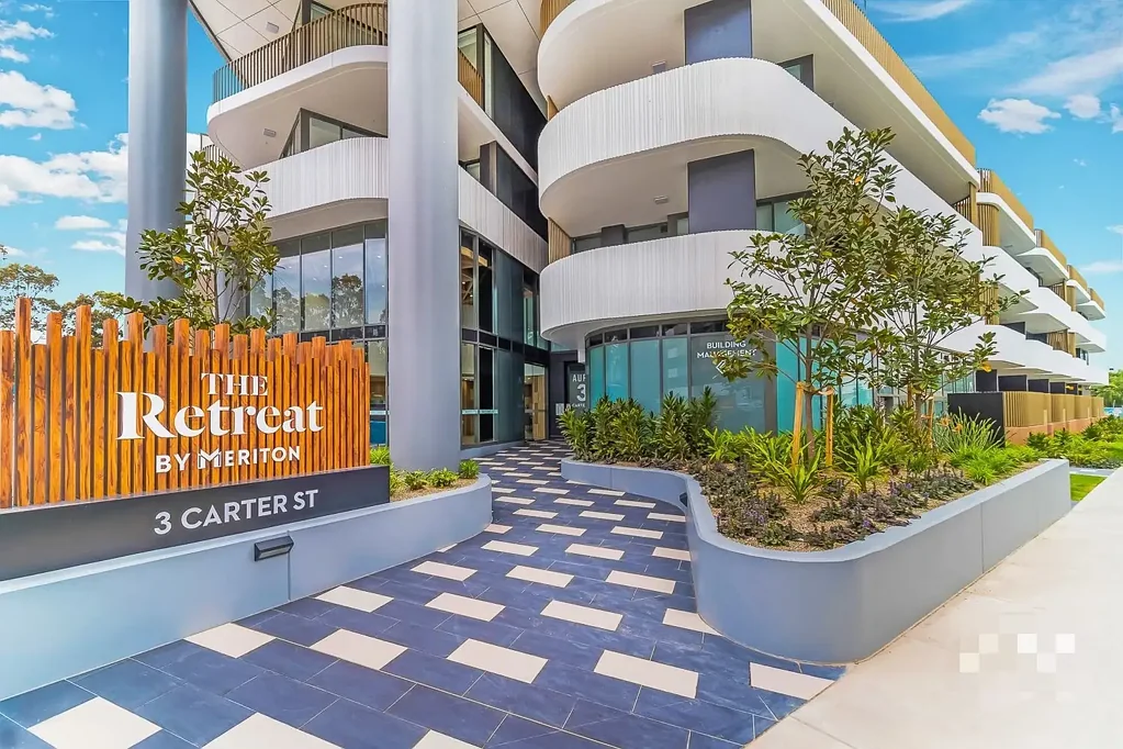 Fully Furnished Modern Design & High Level & Quiet & Secure & Spacious