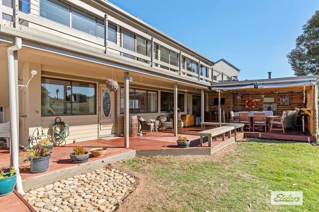 Turners Beach 3房  ABSOLUTE BEACH FRONT LIVING!