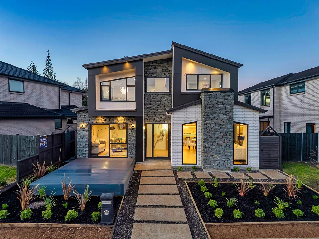 Karaka 6 Bedroom Experience the Ultimate Luxury Living