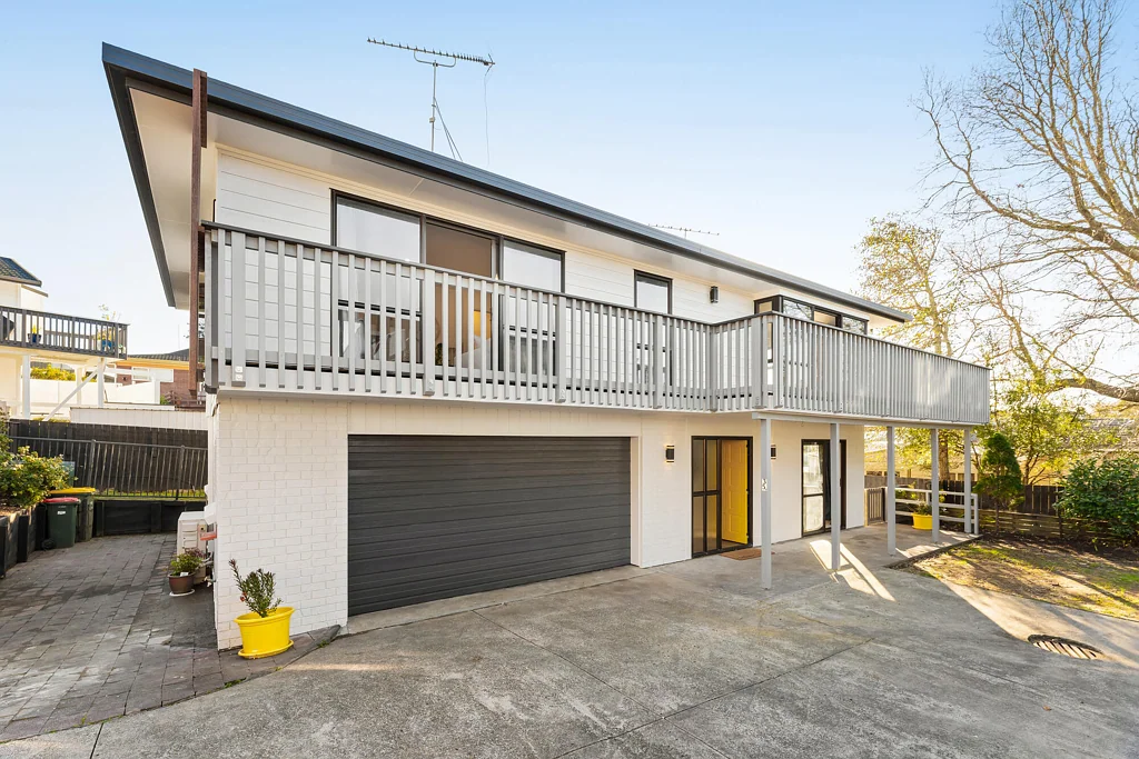 Red Beach 4房  Renovated Beachside Beauty. Motivated Sellers!