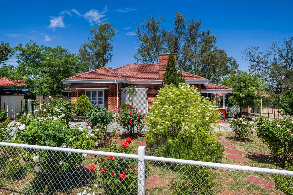1 Glebe Street, York, WA 6302