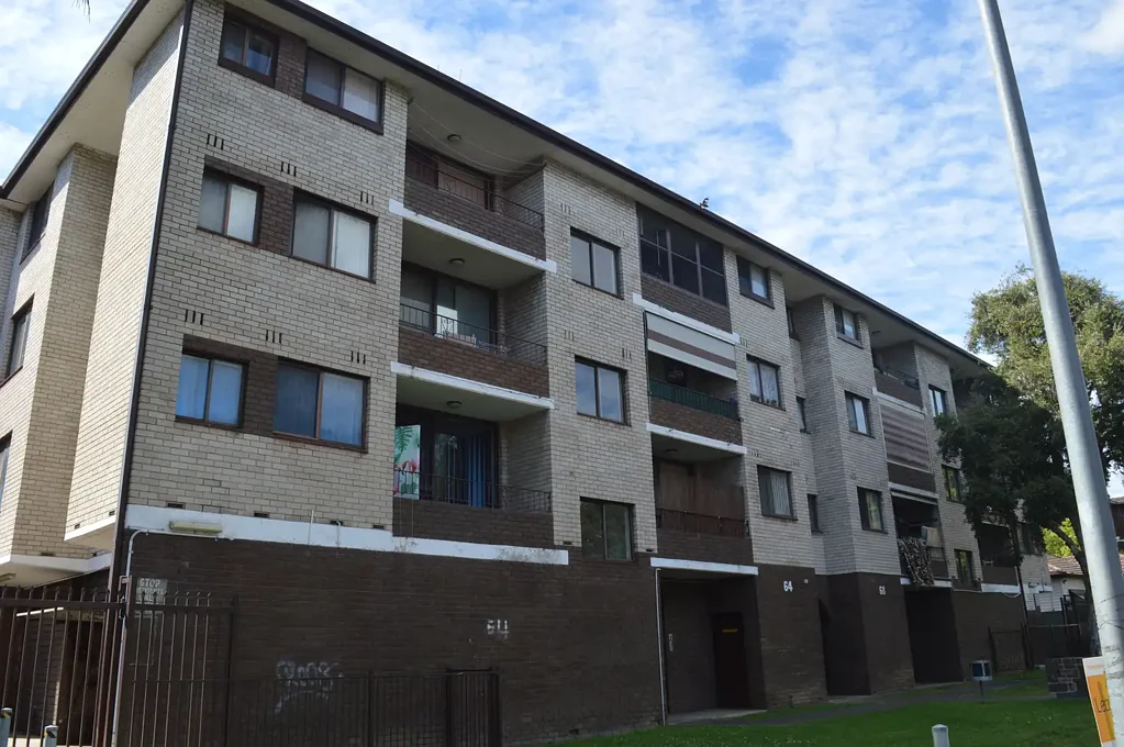 CLOSE TO LIVERPOOL CBD